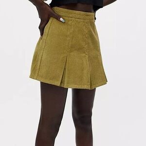 NWT Urban Outfitters BDG Pleated Corduroy Mini Skirt in Green Women’s‎ Size XS